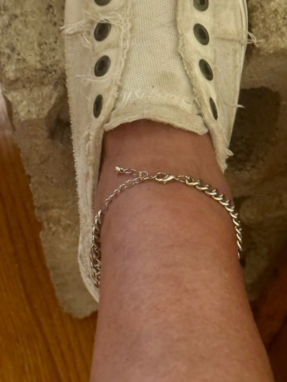 Curb Chain Anklet- Ankle Bracelet- unisex
Shiny Silver Tone, Casual 9"-11" Long